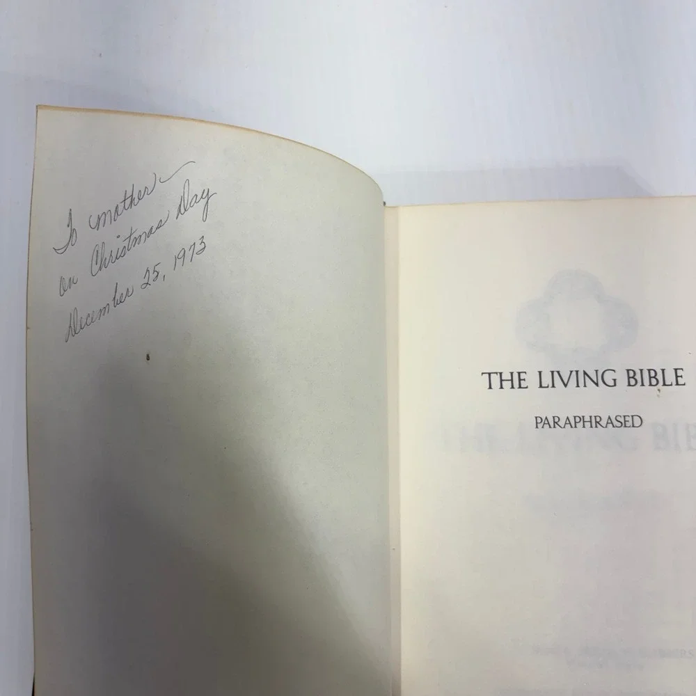 The Living Bible Paraphrased Tyndale House 1973 Vintage Green Hardcover Bible